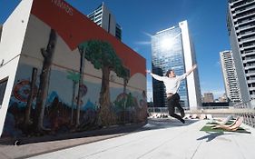 Nomads Melbourne Backpackers