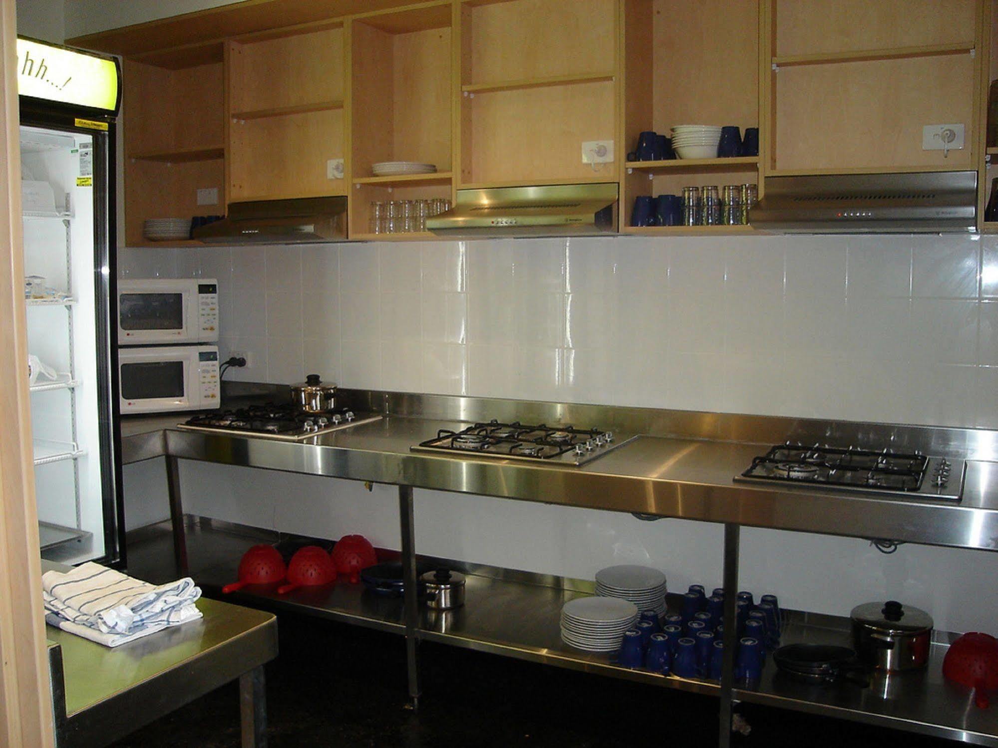 Nomads Melbourne Backpackers Hostel Buitenkant foto